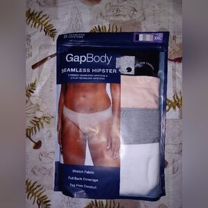 Gap Body 5 Pk Seamless Hipster Underwear - Gray, White, Tan